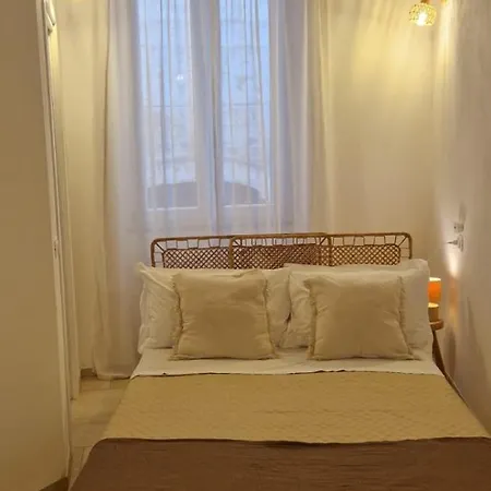 Domusrebire بيت ضيافة