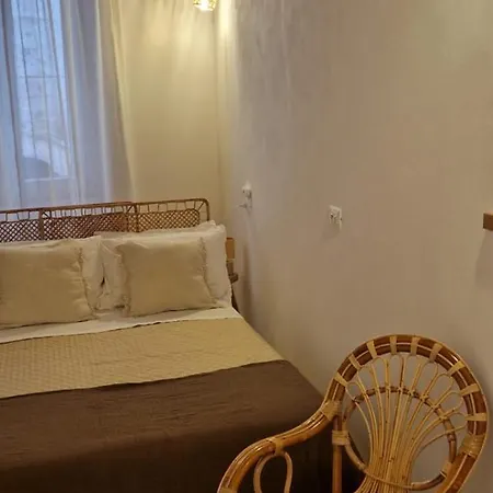 Pensjonat Domusrebire Monopoli