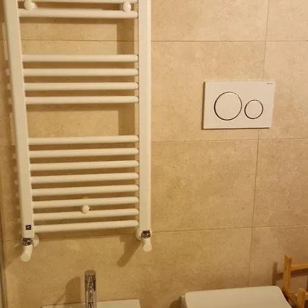 Domusrebire Pensjonat Monopoli