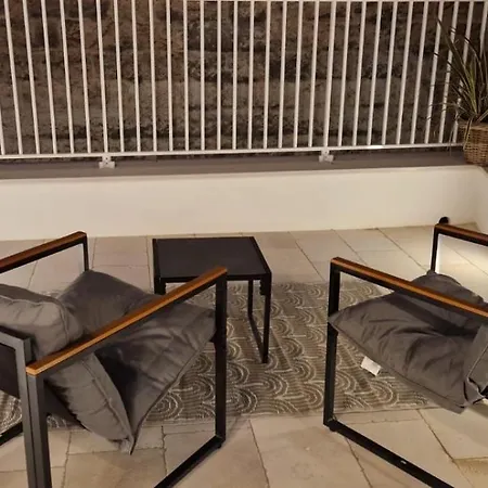 بيت ضيافة Domusrebire مونوبولي