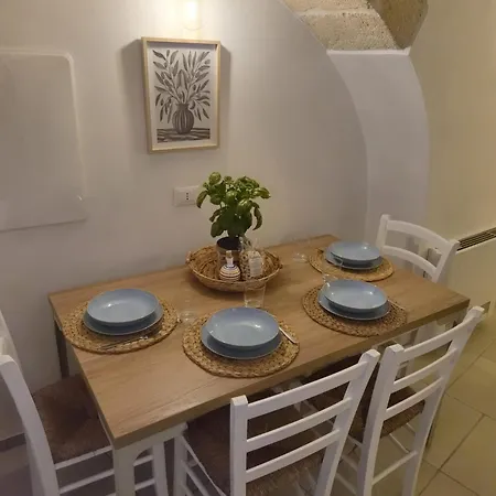 بيت ضيافة Domusrebire مونوبولي